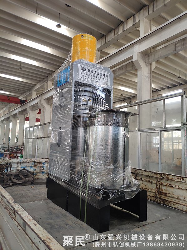 湖南衡阳第二次订购的双桶液压榨油机已发出